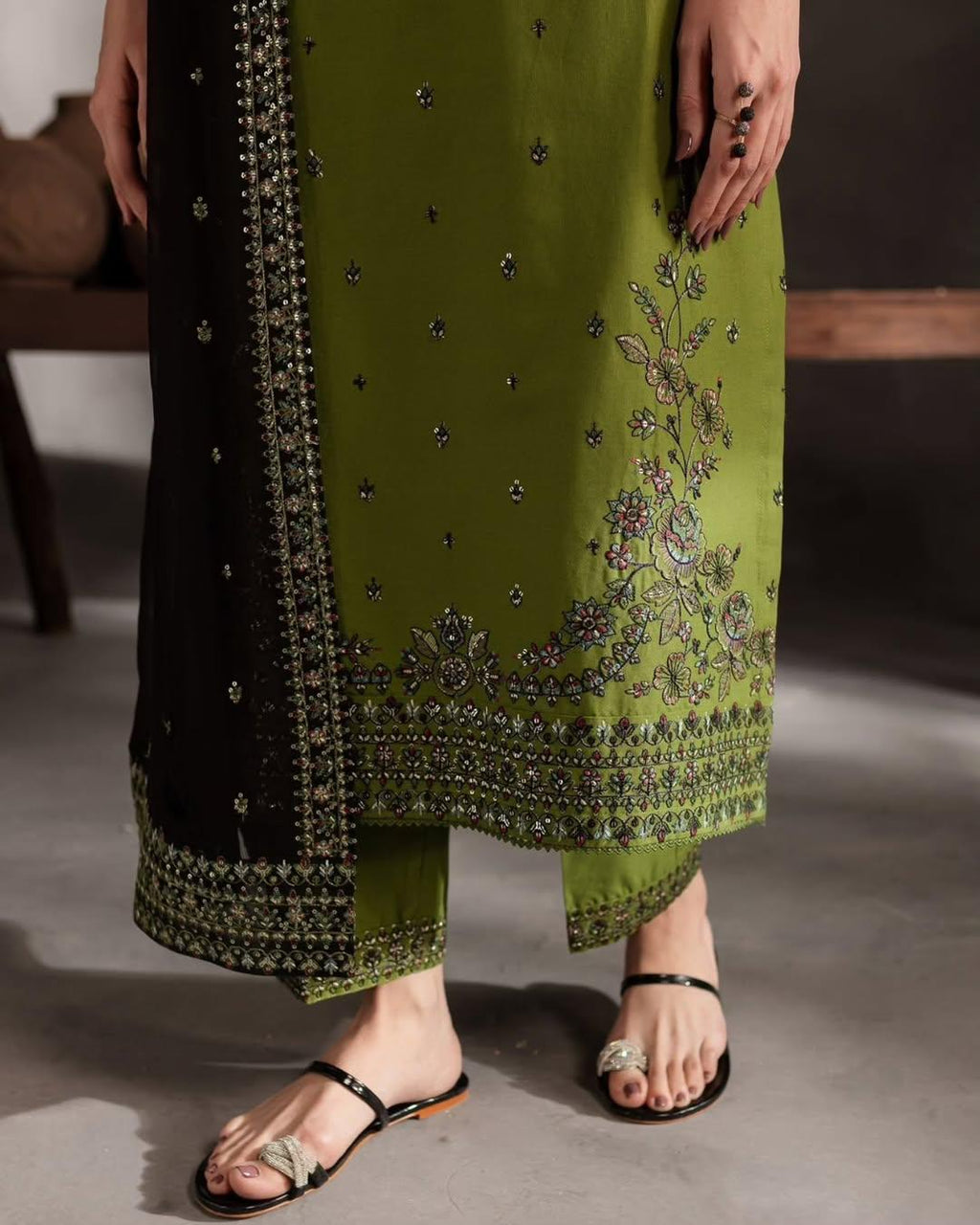 Ezza 3PC – Elegance in Every Thread - Desi Rang