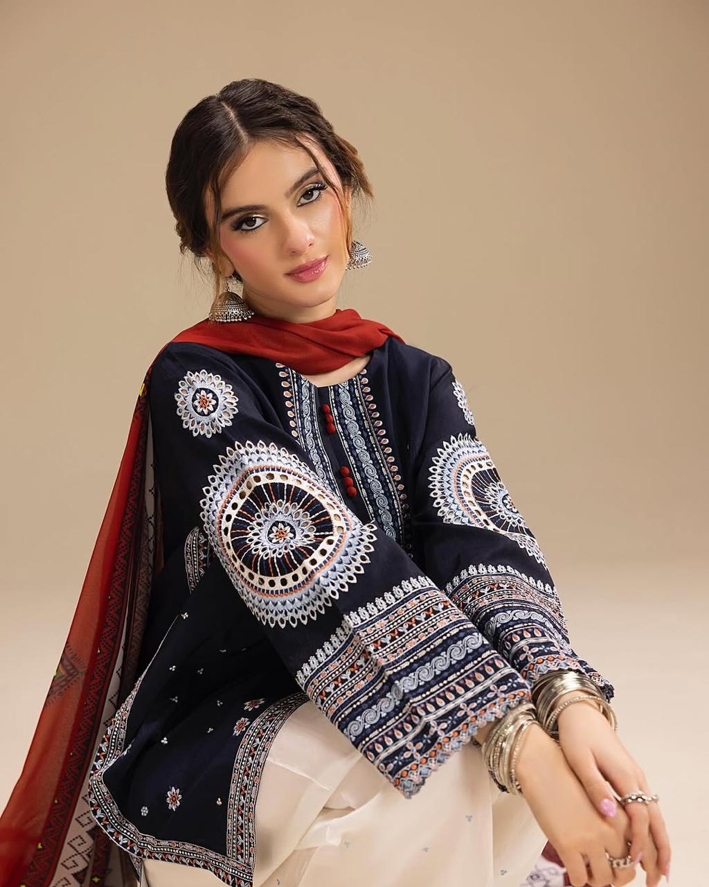 Rangraiz – Heavy Embroidered 3-Piece Suit (Stitched) - Desi Rang
