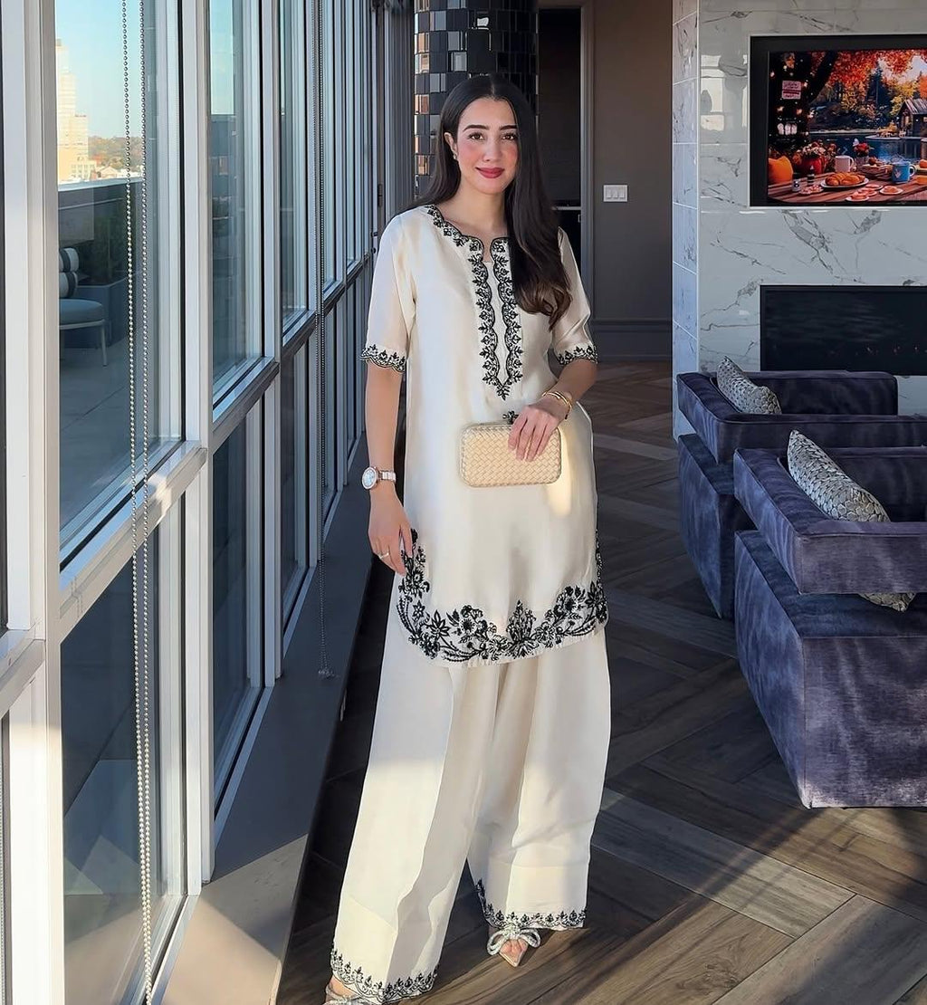 MEHMAL HANDMADE KHADAR SET ( FARSHI SHALWAR ) - Desi Rang