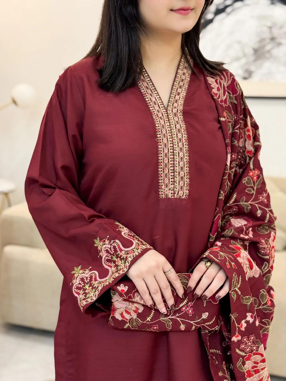 INAYA DHANK HEAVY EMB SHAWL 3PC - Desi Rang
