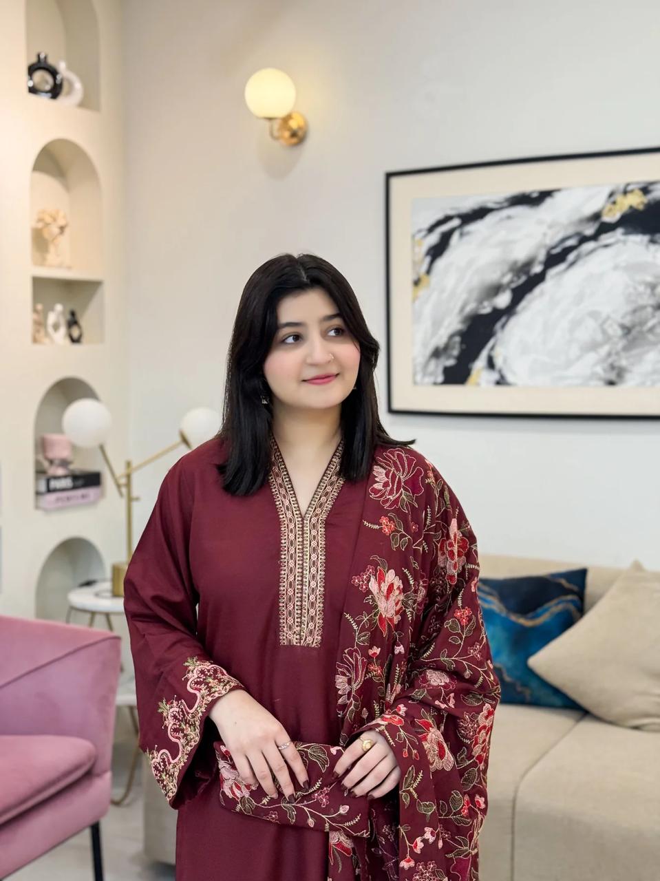 INAYA DHANK HEAVY EMB SHAWL 3PC - Desi Rang