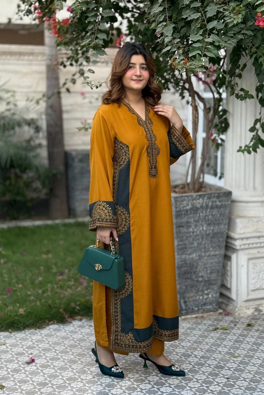 NAAZ EID SEQ EMB SET - Desi Rang