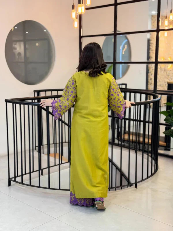 FAHMI EID HEAVY EMB SET - Desi Rang