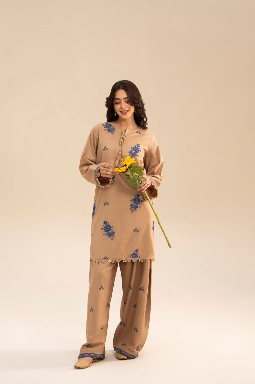 REEZA LAWN SET( FARSHI SHALWAR ) - Desi Rang