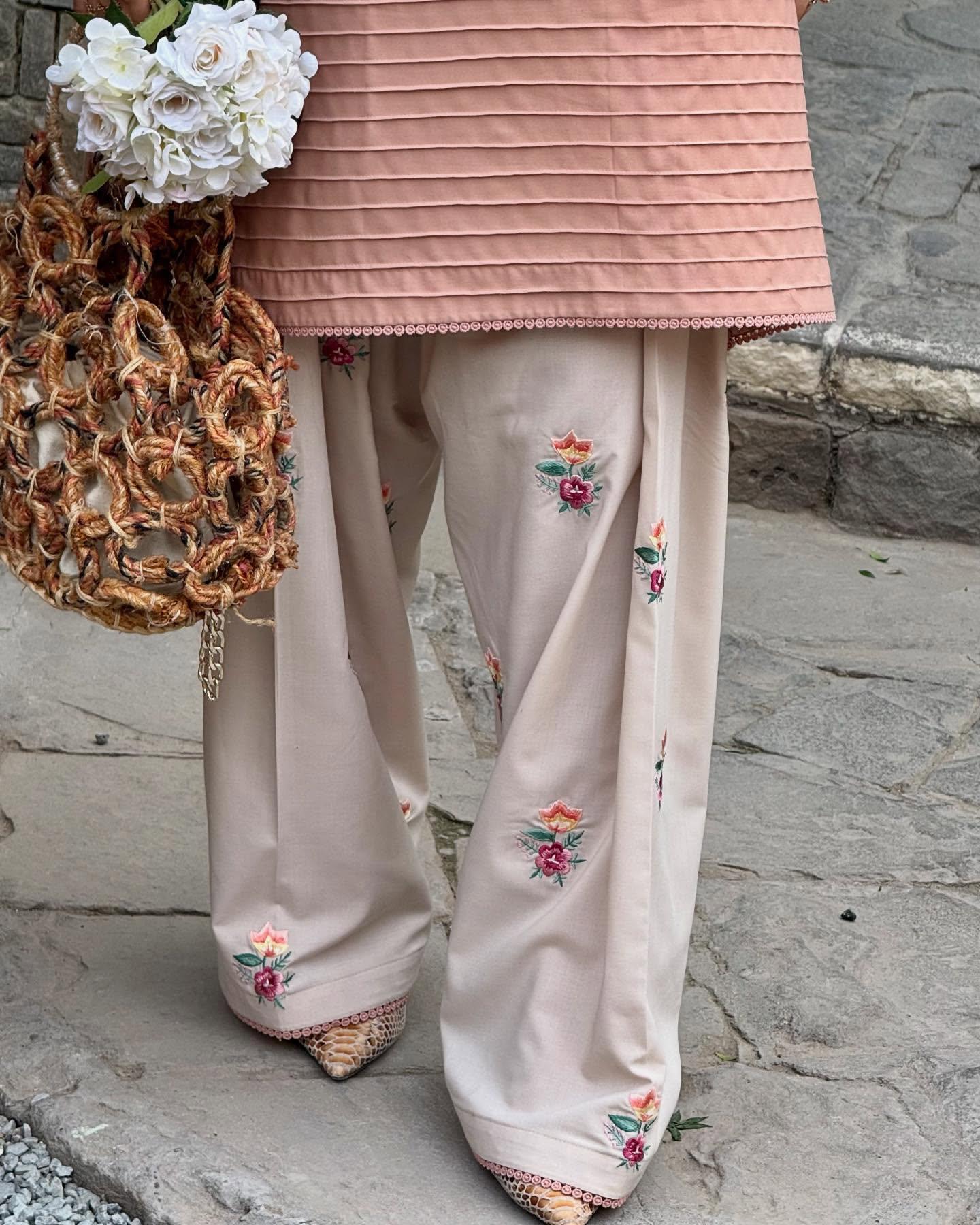 VAARI 2PC ( FARSHI SHALWAR ) - Desi Rang