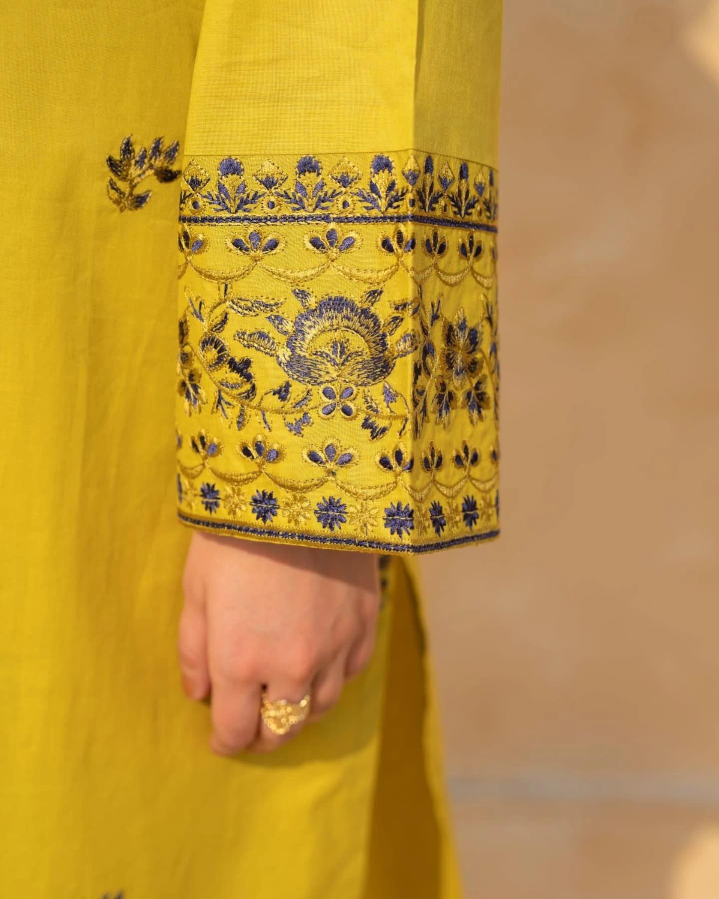 SAYA EMB 3PC - Desi Rang