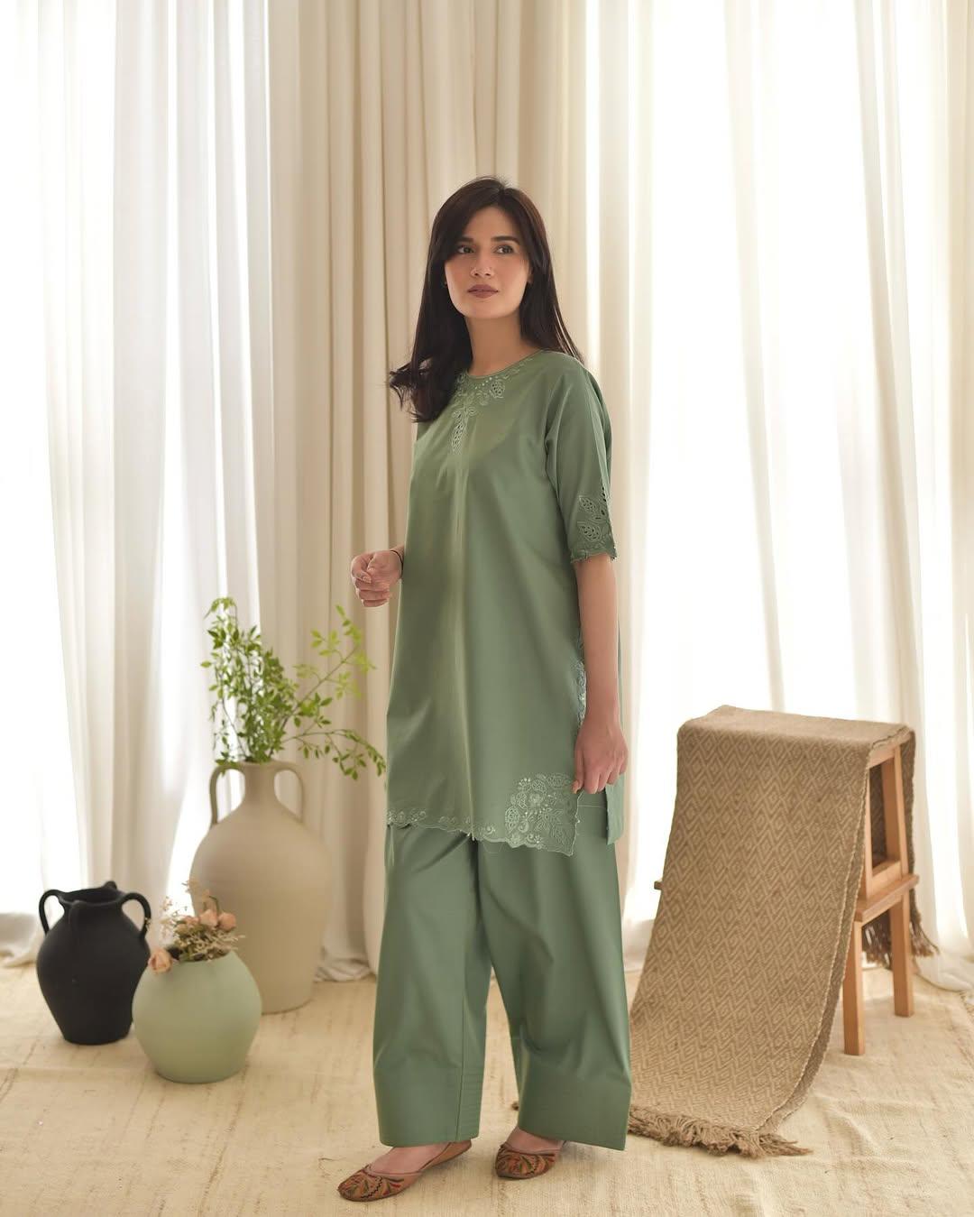 EID SPECIAL AIRA GREEN 3PC - Desi Rang