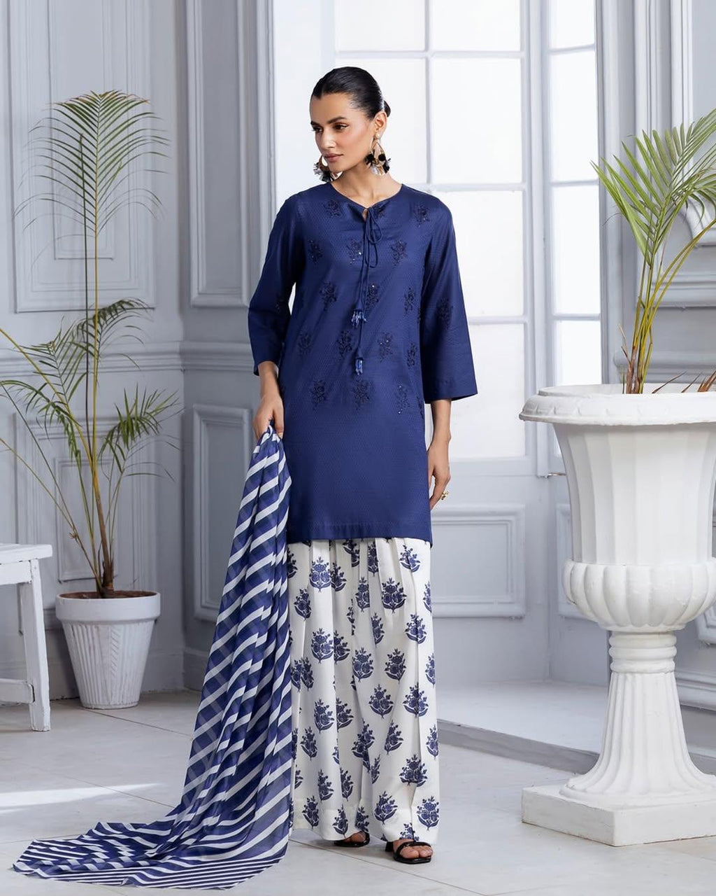 BLUE BLOOM 3PC - Desi Rang
