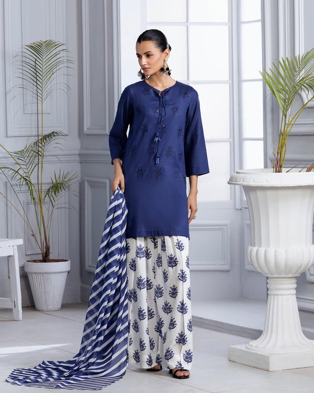 BLUE BLOOM 3PC - Desi Rang